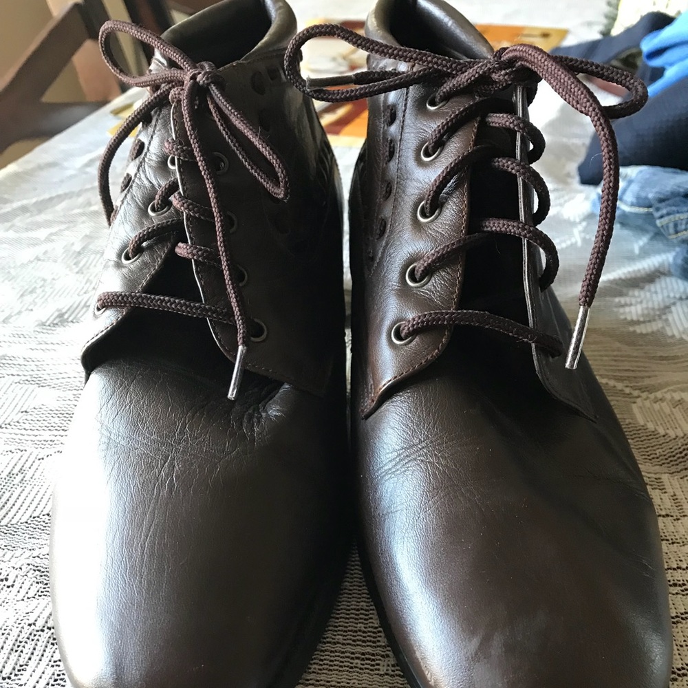 Leather ankle boots Hunters Run